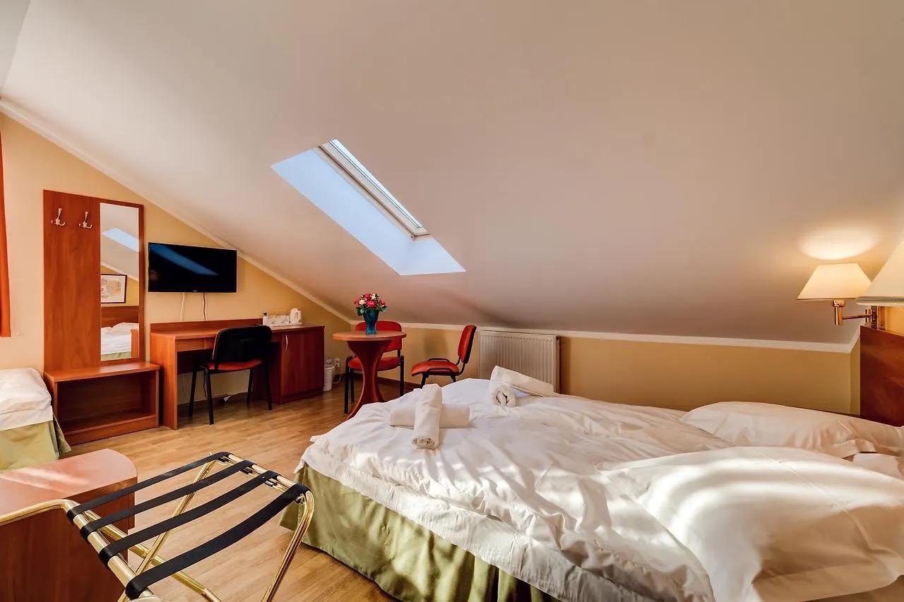 Villa Plaza Varšava