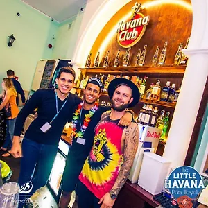 https://the-little-havana-party-hostel.krakowhotelspoland.com